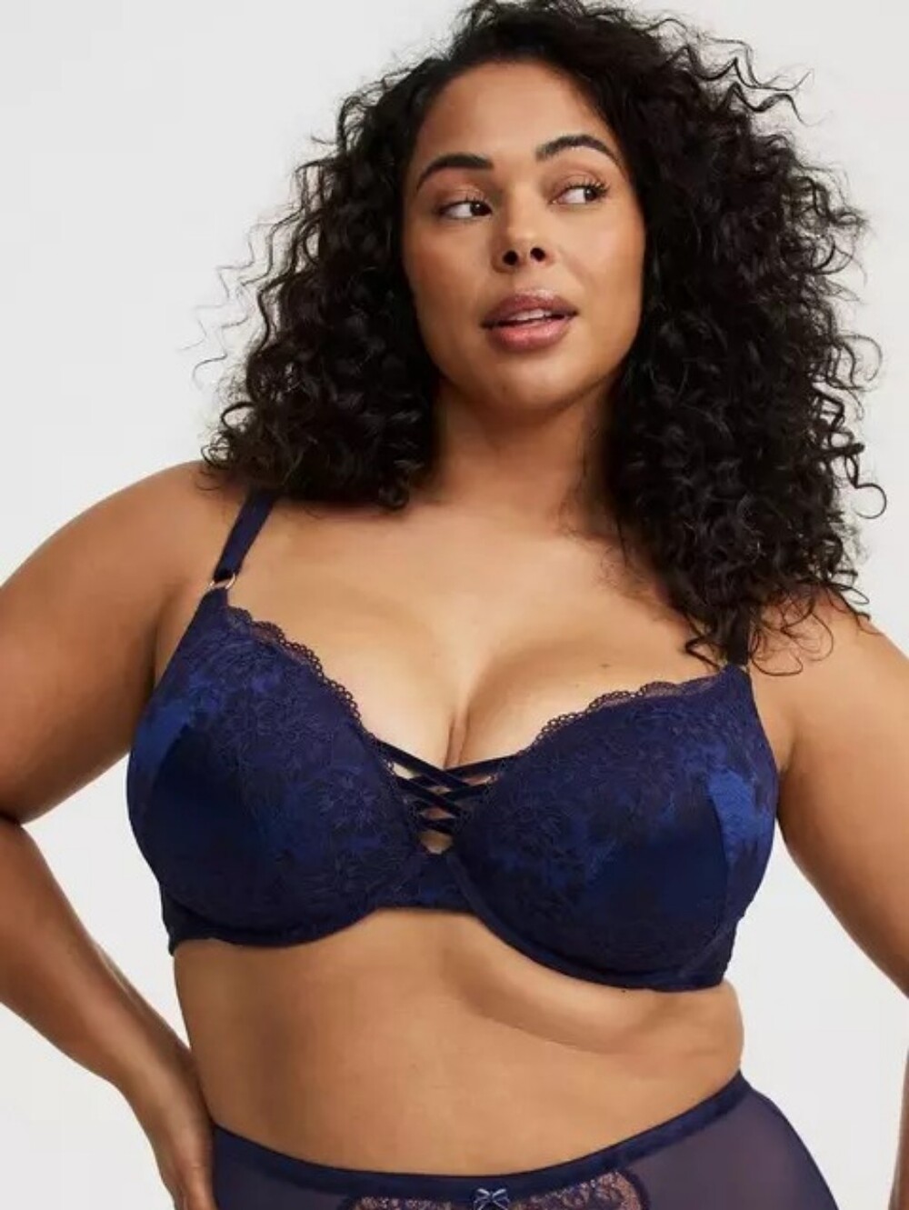 Torrid Plunge Push-Up Boudoir Lace Bra Navy Blue Underwire Sz 38DD $66 New